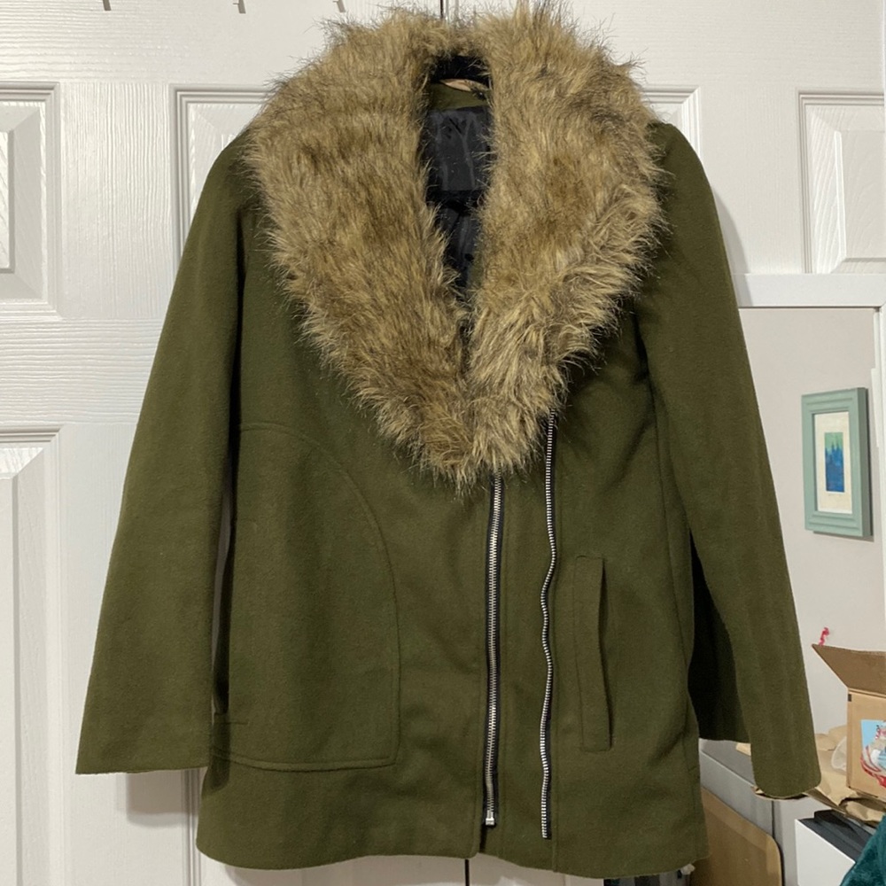 Mod-cloth Vintage Retro style jacket with removable faux collar- army green